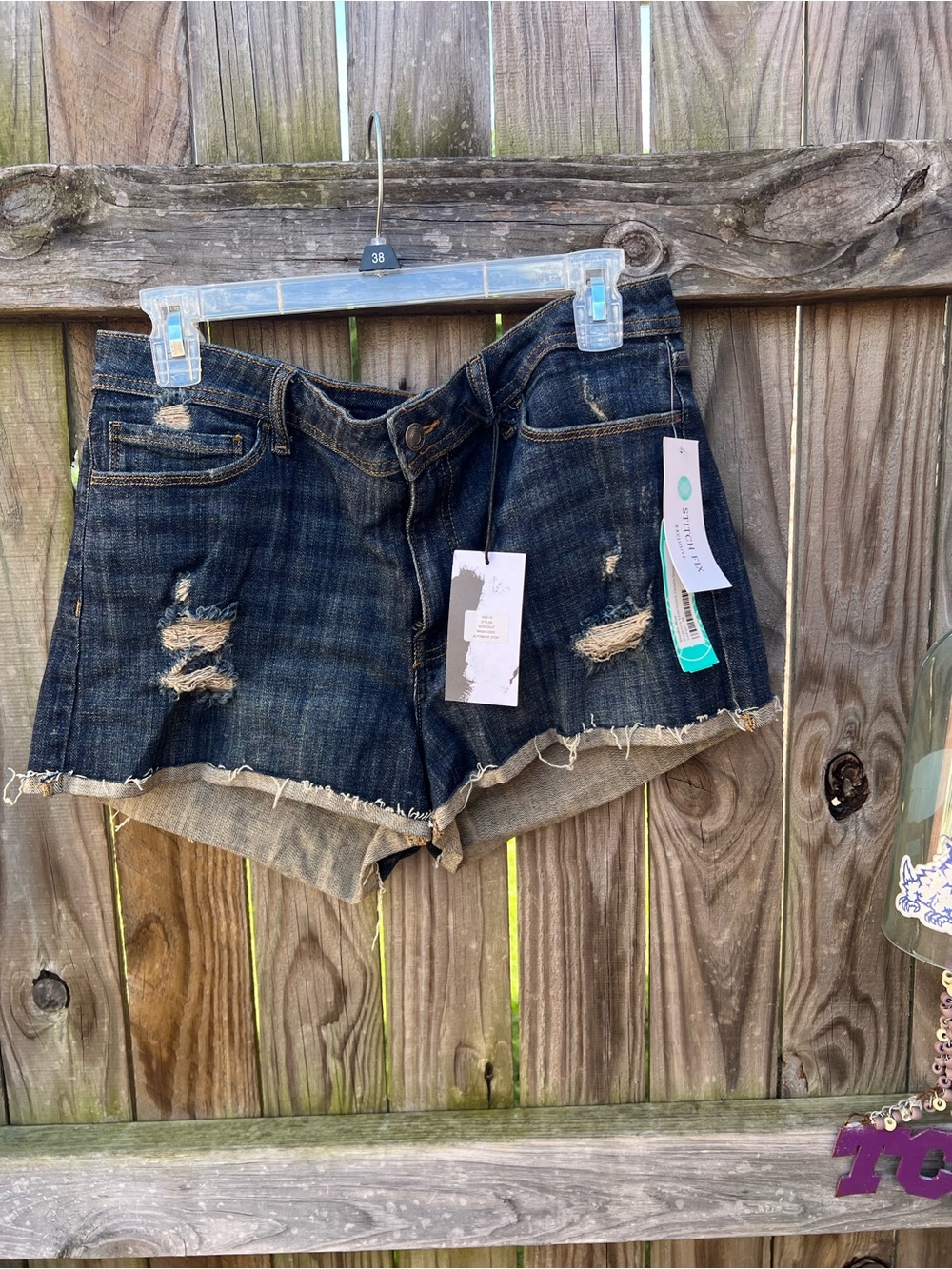 👗Distressed Dark Wash Denim Shorts - Women's - Picture 2 of 9